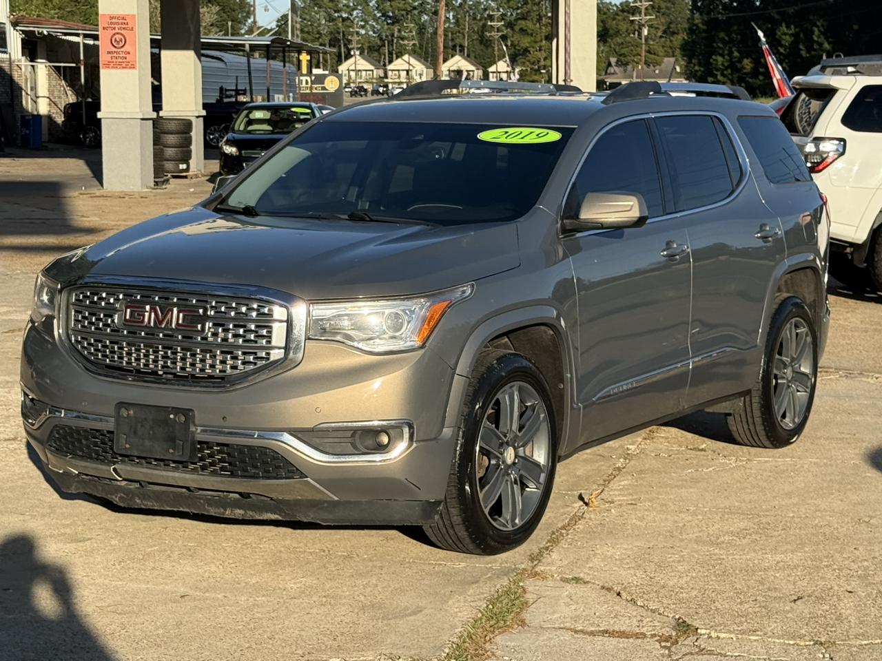 GMC Acadia AWD 4dr Denali 2019