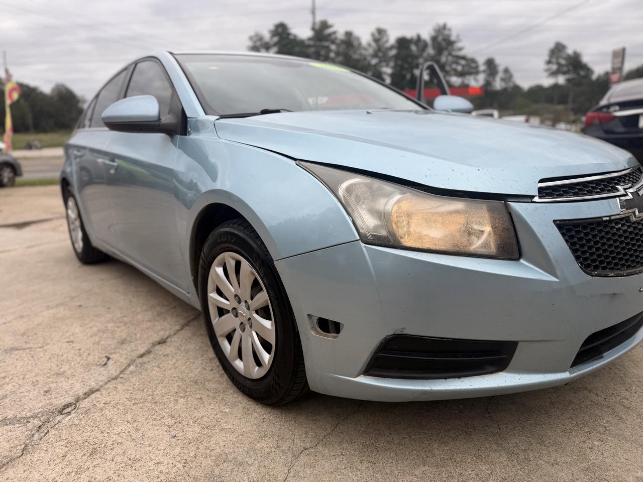 Chevrolet Cruze 4dr Sdn LT w/1LT 2011