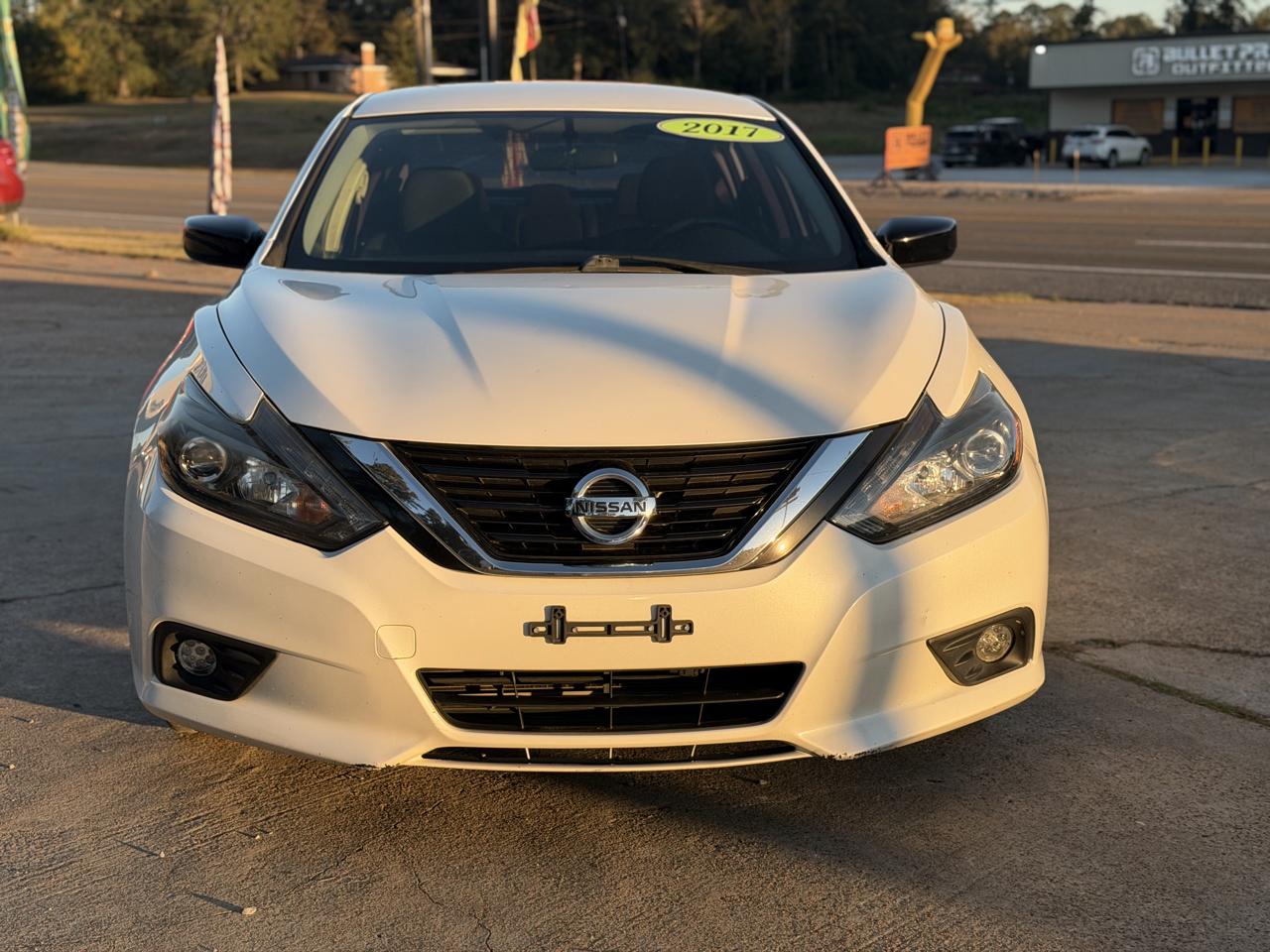 Nissan Altima 2.5 SR Sedan 2017