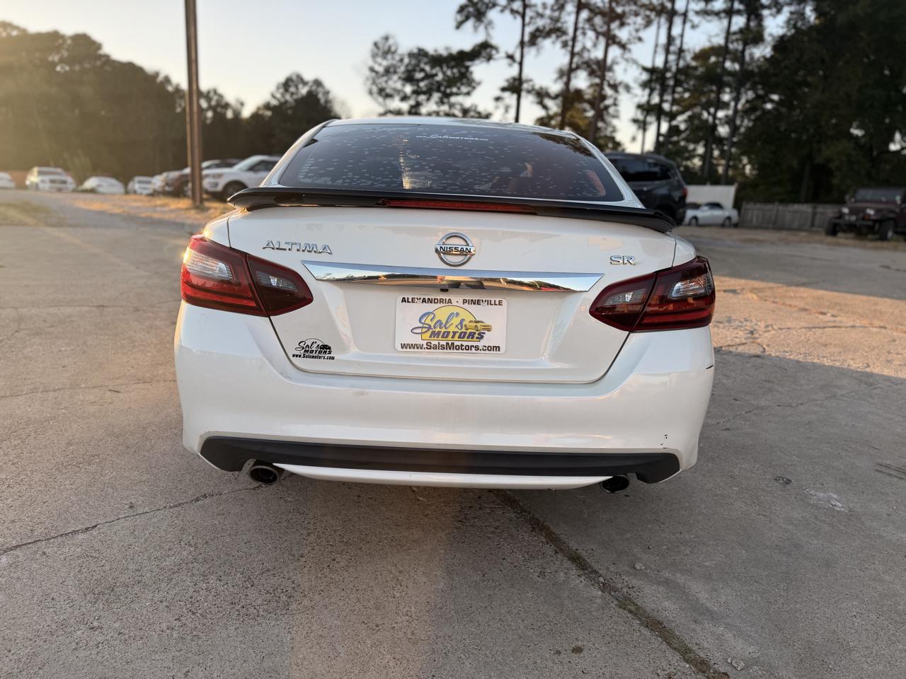 Nissan Altima 2.5 SR Sedan 2017