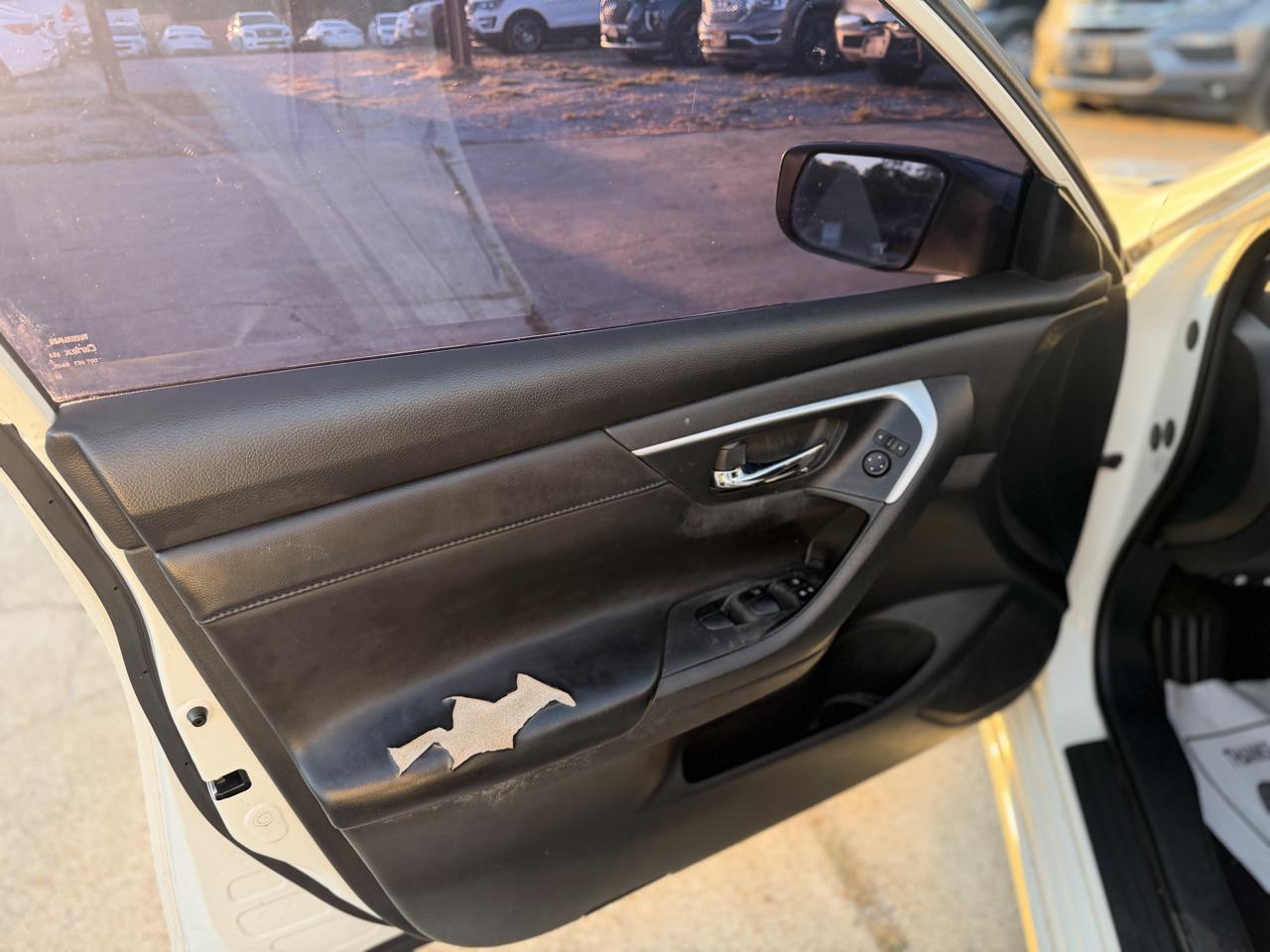 Nissan Altima 2.5 SR Sedan 2017