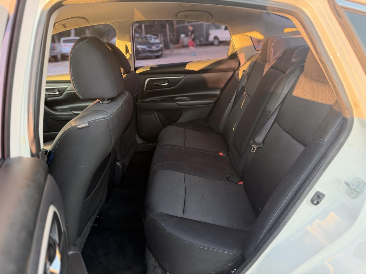 Nissan Altima 2.5 SR Sedan 2017