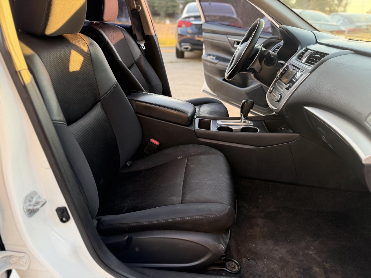 Nissan Altima 2.5 SR Sedan 2017