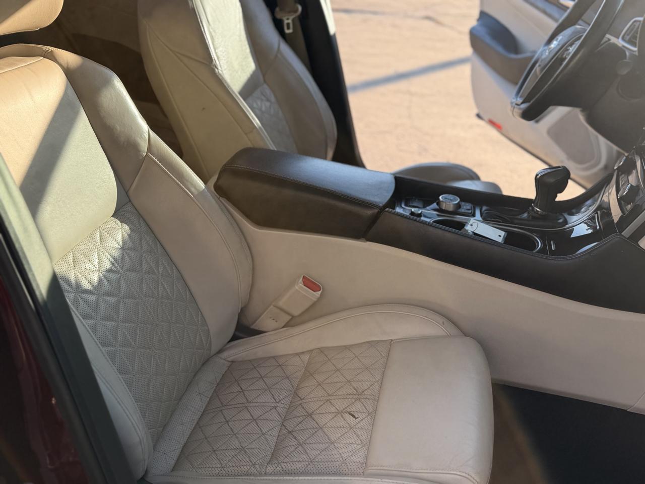 Nissan Maxima 4dr Sdn 3.5 Platinum 2016