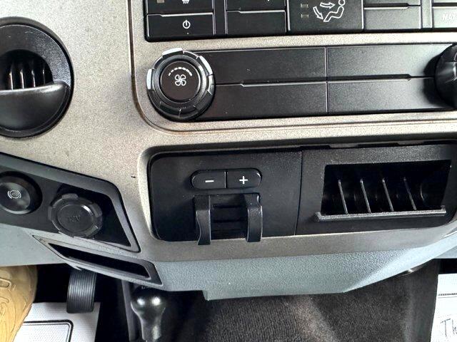 Ford F-250 SD  2016 Ford F-250 SD  2016