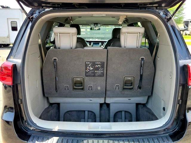 2020 Kia Sedona LX photo 6