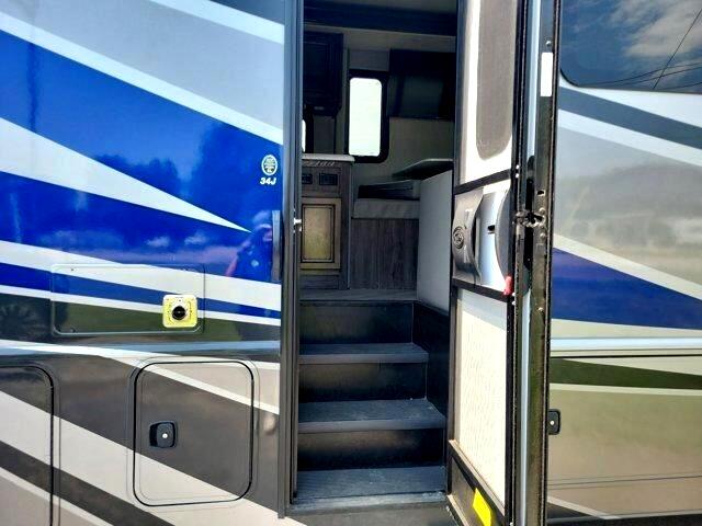 Ford Stripped Chassis Motorhome  2022 Ford Stripped Chassis Motorhome  2022