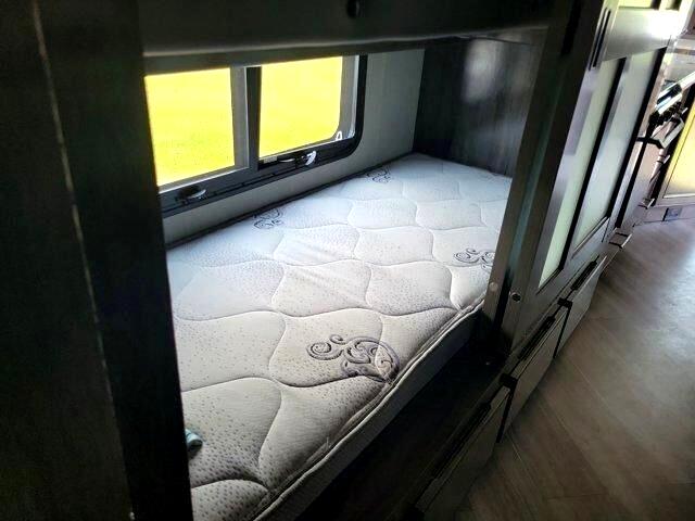 Ford Stripped Chassis Motorhome  2022 Ford Stripped Chassis Motorhome  2022