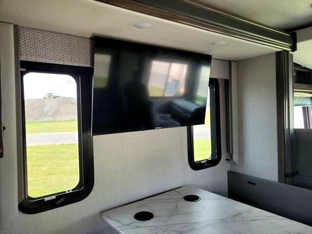 Ford Stripped Chassis Motorhome  2022 Ford Stripped Chassis Motorhome  2022