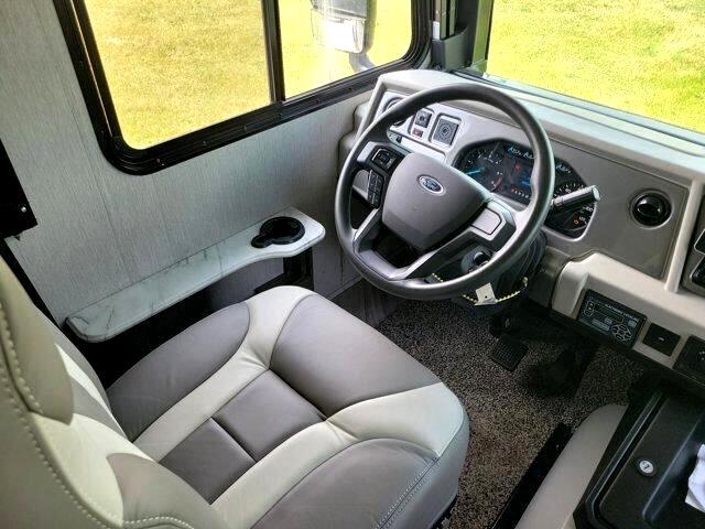 Ford Stripped Chassis Motorhome  2022 Ford Stripped Chassis Motorhome  2022