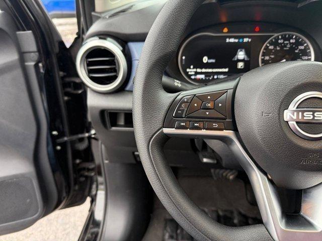 Nissan Versa  2024