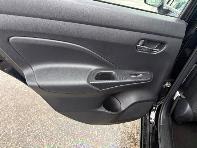 Nissan Versa  2024