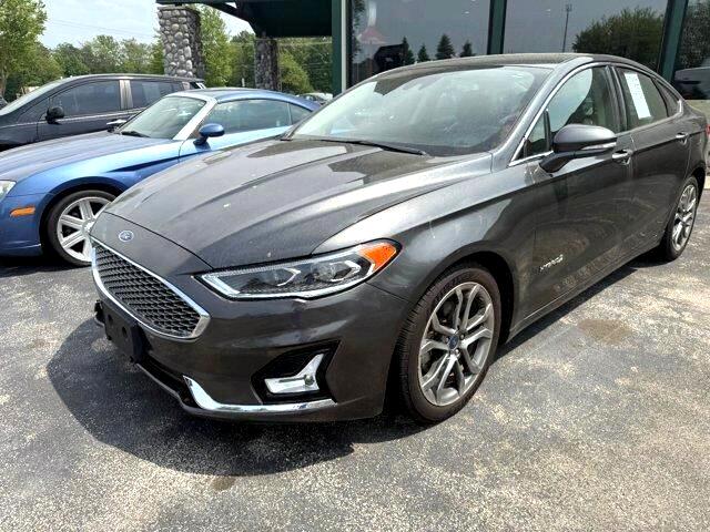 2019 Ford Fusion Hybrid Titanium photo 3