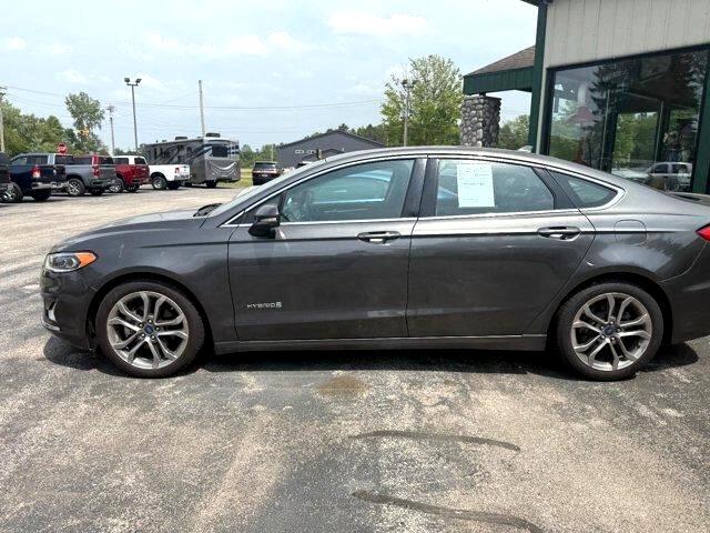 2019 Ford Fusion Hybrid Titanium photo 4
