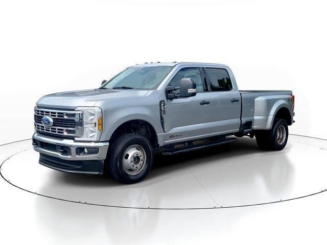 2024 Ford F-350 photo 2
