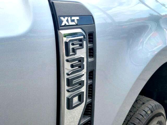 2024 Ford F-350 photo 6
