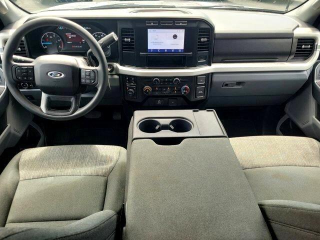 2024 Ford F-350 photo 11