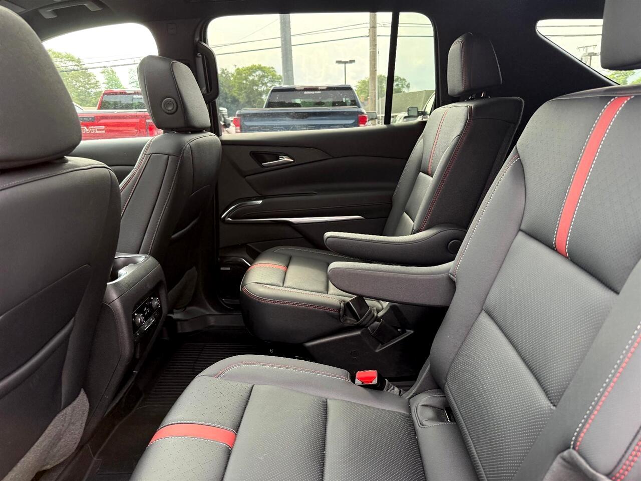 2024 Chevrolet Traverse RS photo 25