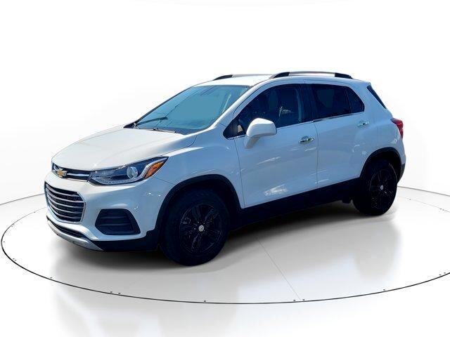 2020 Chevrolet Trax LT photo 2