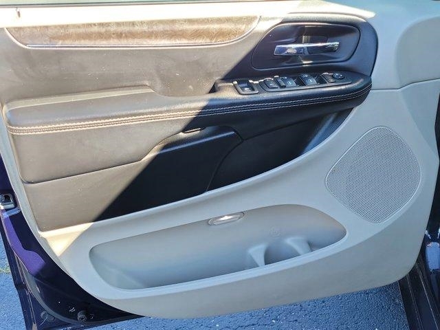 Chrysler Town & Country  2014 Chrysler Town & Country  2014