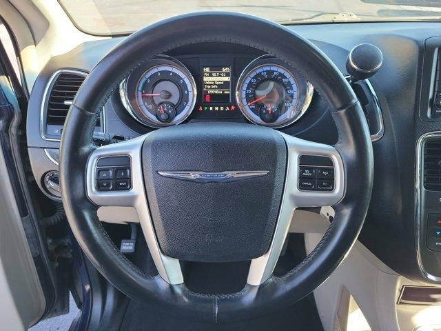 Chrysler Town & Country  2014 Chrysler Town & Country  2014