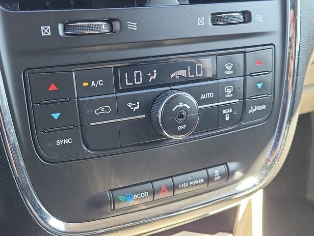 Chrysler Town & Country  2014 Chrysler Town & Country  2014