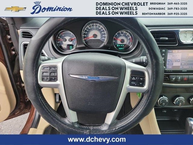 2013 Chrysler 200