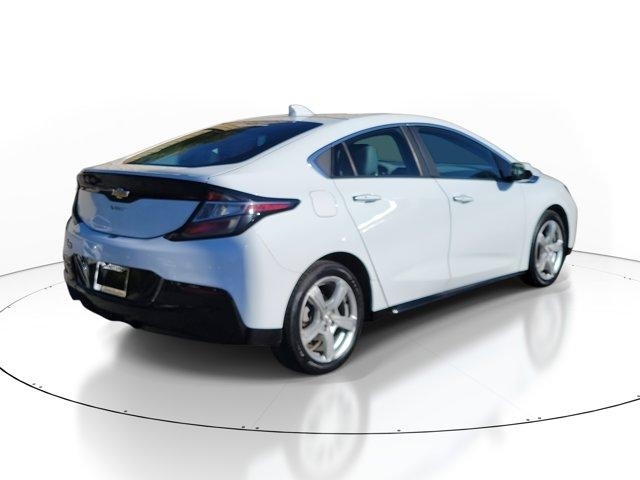 2016 Chevrolet Volt LT photo 4