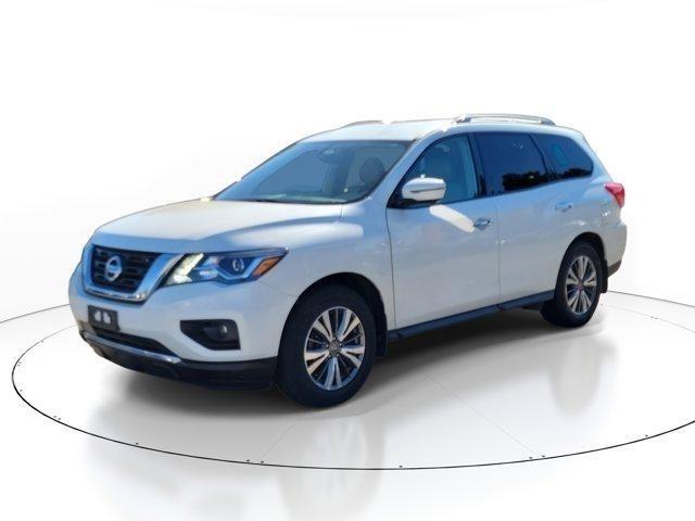 Nissan Pathfinder  2020