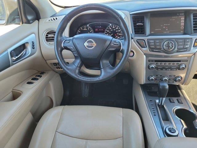 Nissan Pathfinder  2020