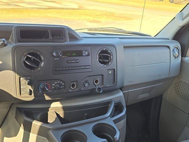 Ford Econoline  2013