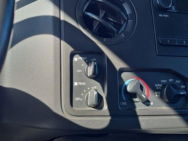 Ford Econoline  2013