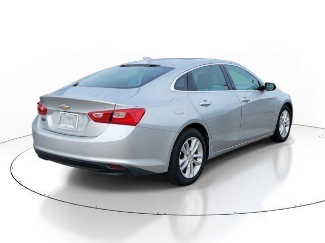 Chevrolet Malibu  2017