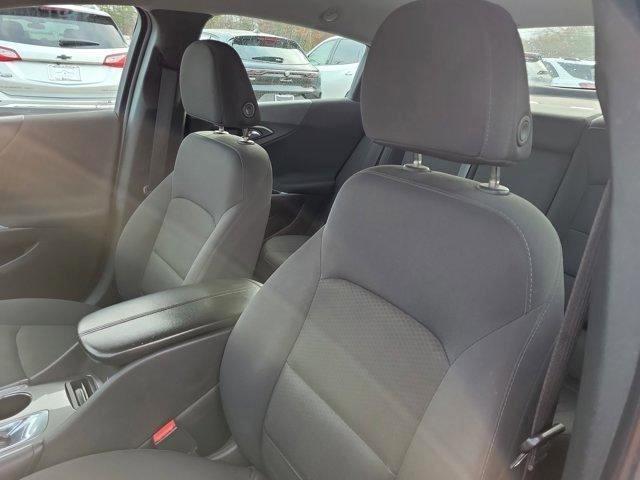 Chevrolet Malibu  2017