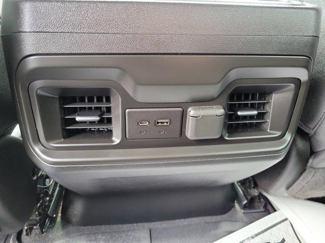 Chevrolet Silverado 1500  2021