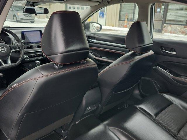 Nissan Altima  2023