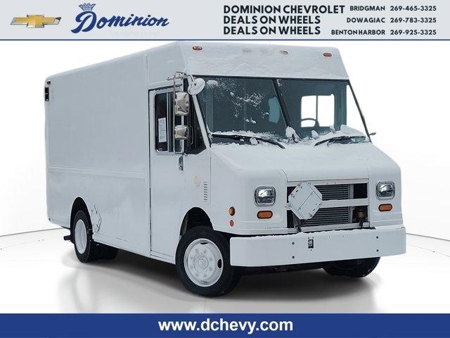 Freightliner MT45 Chassis  2004