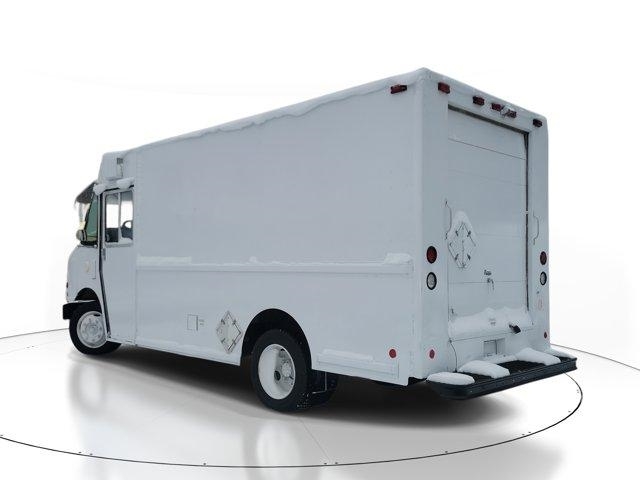 Freightliner MT45 Chassis  2004