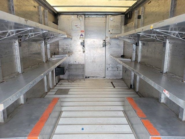 Freightliner MT45 Chassis  2004