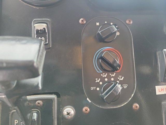 Freightliner MT45 Chassis  2004