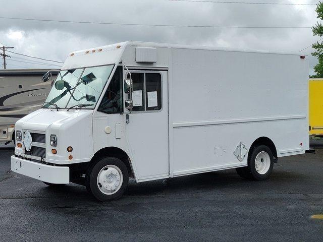 Freightliner MT45 Chassis  2004