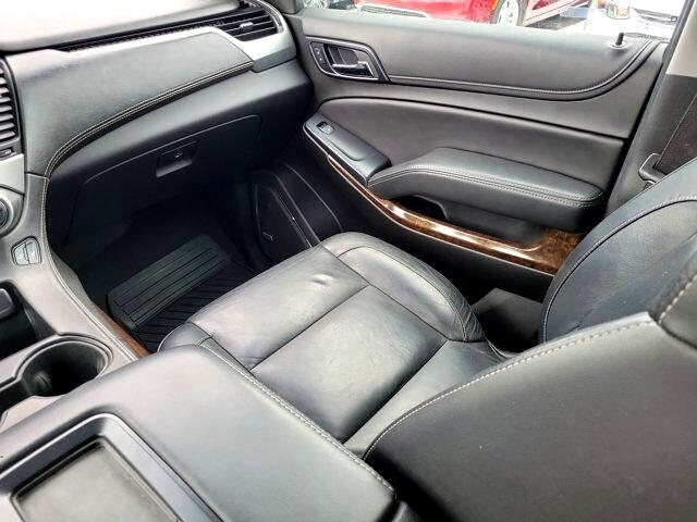 Chevrolet Suburban  2020