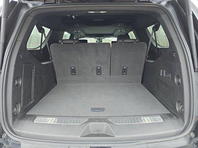 Chevrolet Suburban  2024