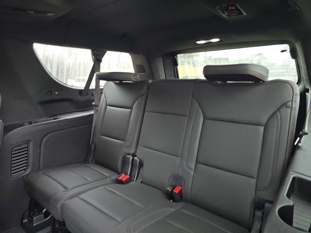 Chevrolet Suburban  2024