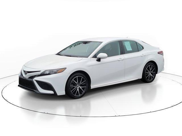 Toyota Camry  2024