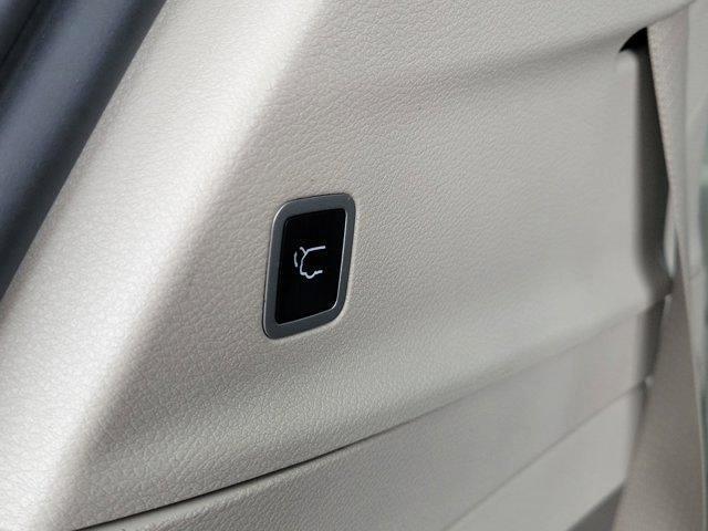 Chrysler Voyager  2023