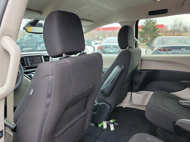 Chrysler Voyager  2023