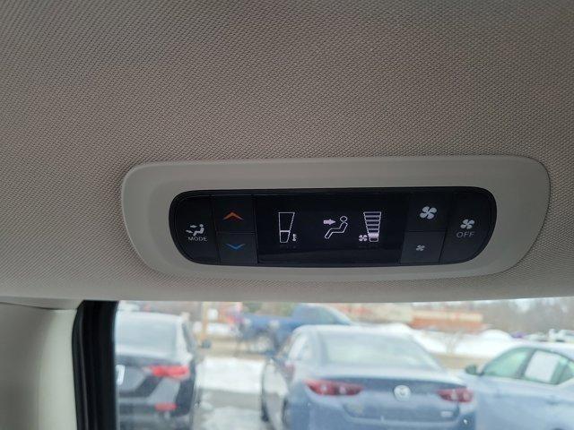 Chrysler Voyager  2023