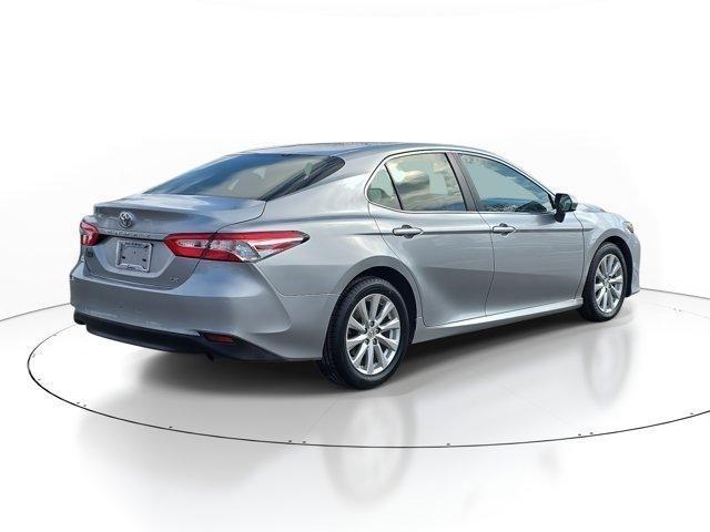Toyota Camry  2018