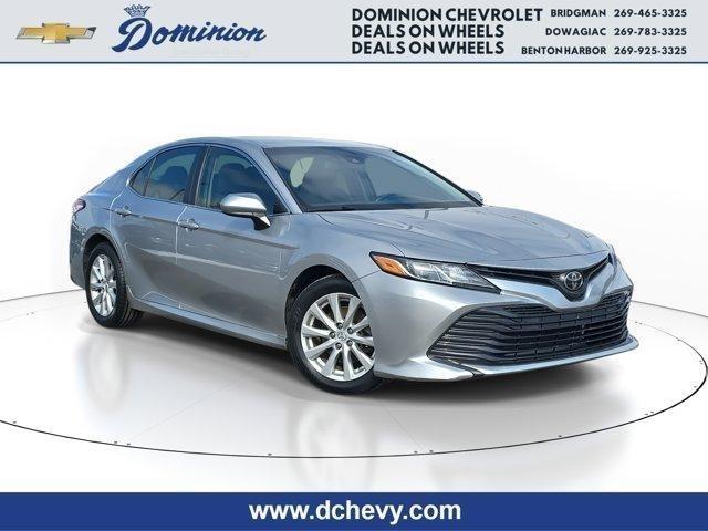 Toyota Camry  2018